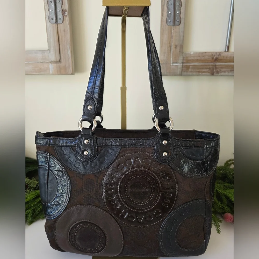 Coach Circle Patchwork Y2K East-West Tote Mixed Leathers - Picture 3 of 16